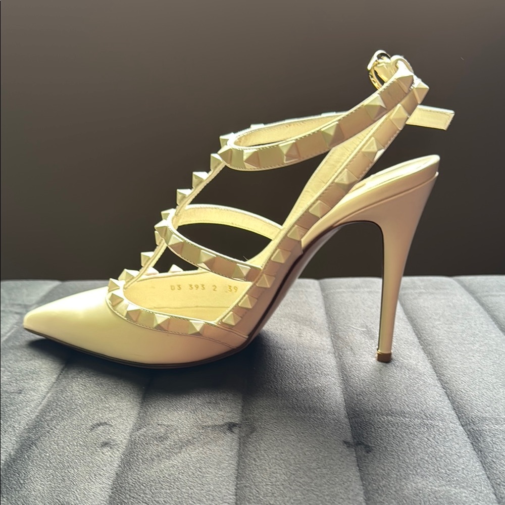 Valentino White Studded Women's Shoes LIMITED EDITION - Picture 9 of 15